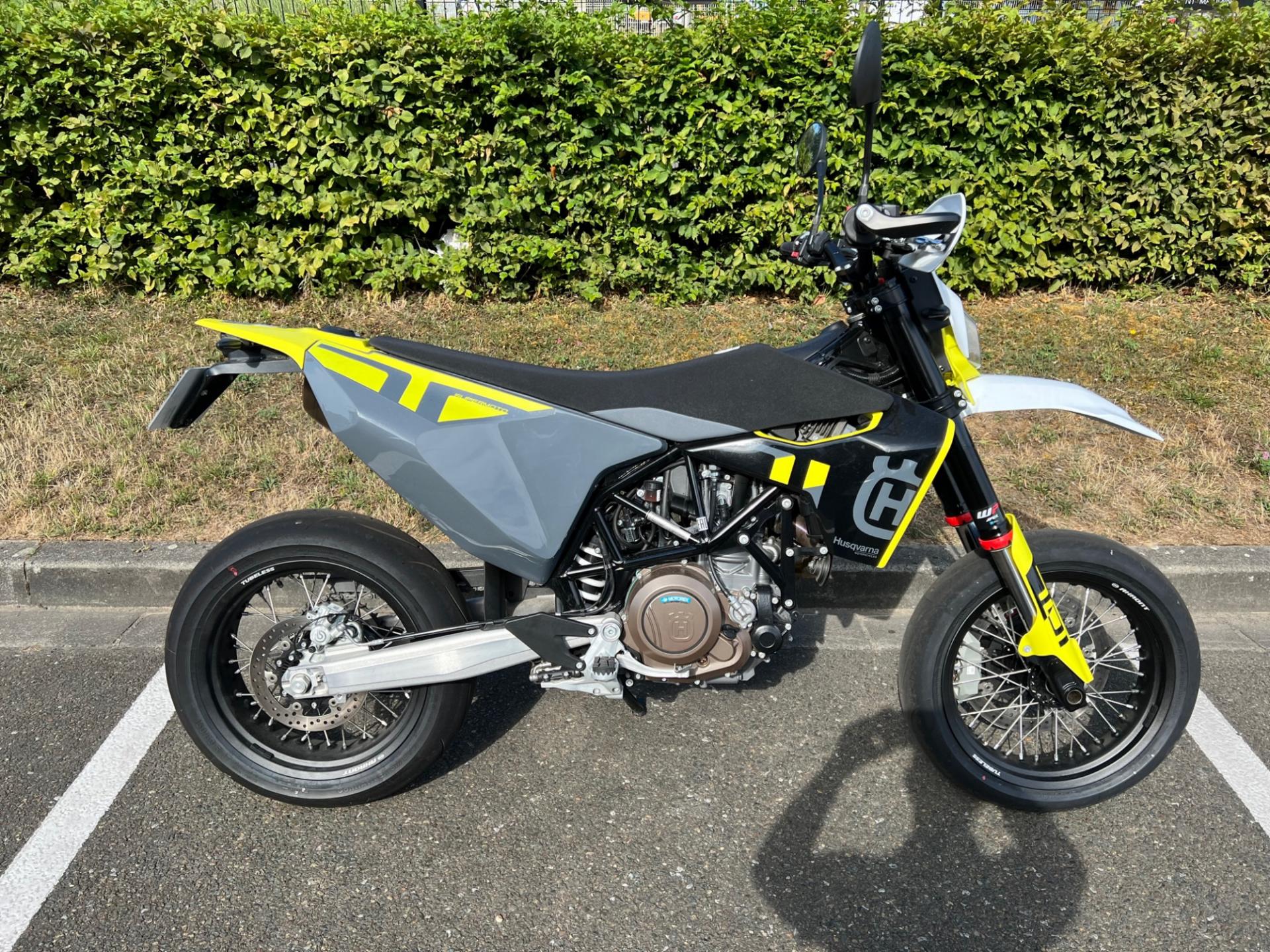 Moto HUSQVARNA 701 SUPERMOTO occasion