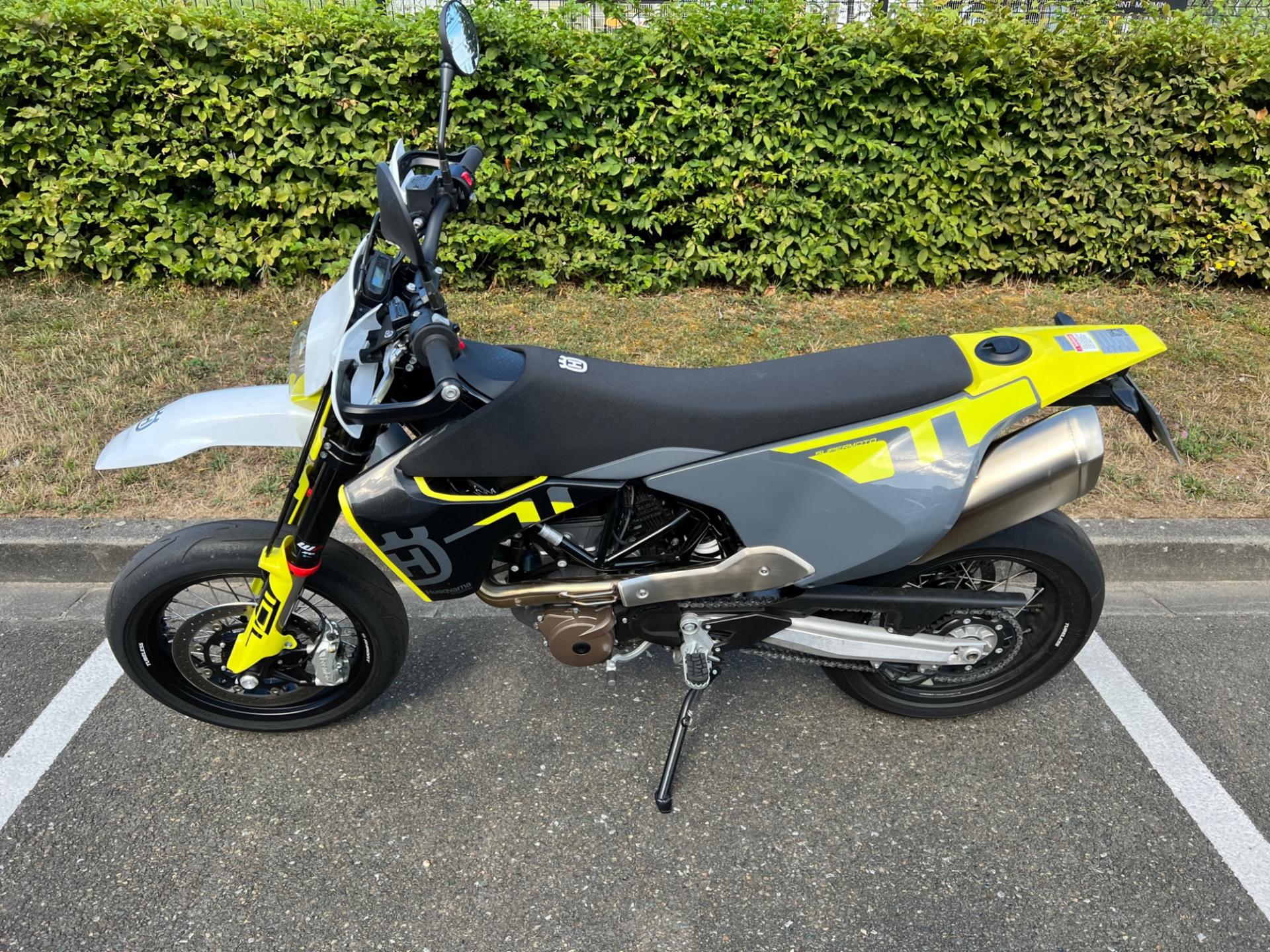 Moto HUSQVARNA 701 SUPERMOTO occasion